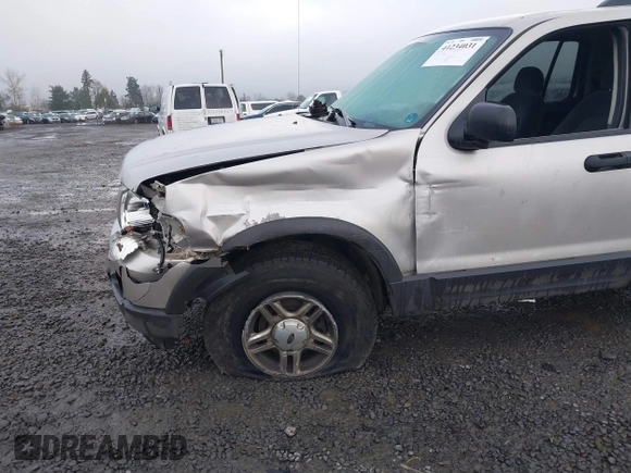 2003 Ford Explorer XLT z VIN 1FMZU73W13ZA42256, wystawiony jako IAAI lot #41234031 z przebiegiem Nie podano mil oraz . Historia ofert i sprzedaży dostępna na DreamBid. Obrazek 6.