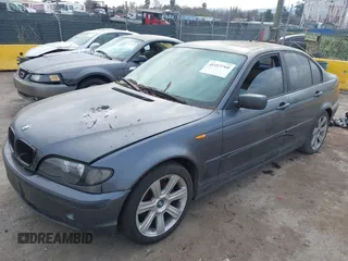 2002 BMW 3 Series 325i with VIN WBAEV33452PD00425, listed as a IAAI auction lot 41413760 with 1 mi miles. Bid and sale history available at carsss.com. Image 2.