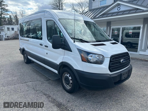 2018 Ford Transit Passenger XL z VIN 1FBZX2CM1JKA87141, wystawiony jako Copart lot #62780235 z przebiegiem 210 850 mil mil oraz Czysty tytuł • Clean title. Historia ofert i sprzedaży dostępna na DreamBid. Obrazek 1.