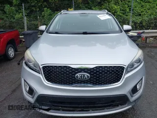 2016 Kia Sorento EX with VIN 5XYPH4A15GG009402, listed as a IAAI auction lot 42365601 with 179,915 mi miles and . Bid and sale history available at DreamBid. Image 12.