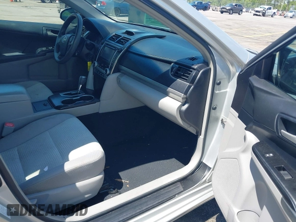 2012 Toyota Camry L with VIN 4T1BF1FK3CU022699, listed as a IAAI auction lot 41986356 with 129,926 mi miles. Bid and sale history available at carsss.com. Image 5.