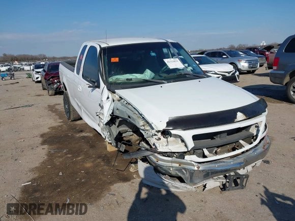 1999 Ford F-150 XL with VIN 1FTRX17L0XKB96416, listed as a IAAI auction lot 41333031 with Not Provided miles. Bid and sale history available at carsss.com. Image 1.