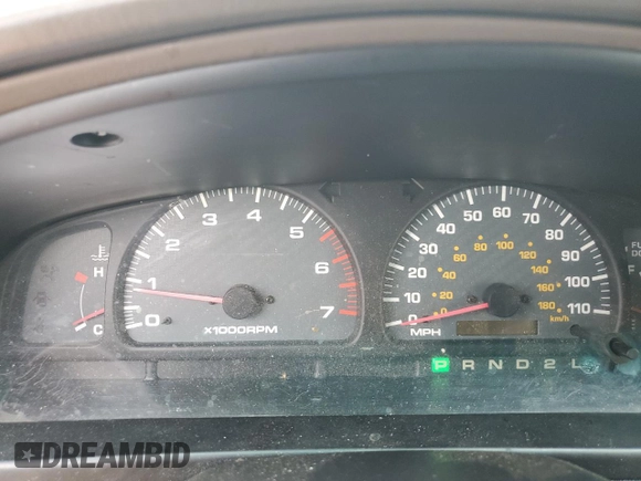 1999 Toyota 4Runner SR5 z VIN JT3GN86RXX0097565, wystawiony jako Copart lot #59844465 z przebiegiem Nie podano mil oraz Czysty tytuł • Clean title. Historia ofert i sprzedaży dostępna na DreamBid. Obrazek 9.