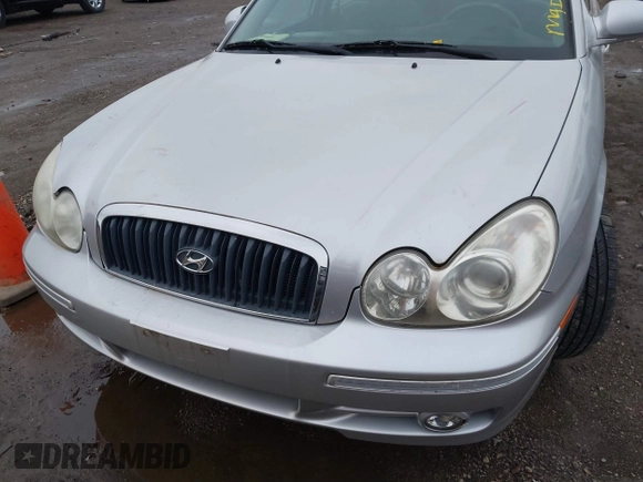 2005 Hyundai Sonata GLS with VIN KMHWF35H15A134005, listed as a IAAI auction lot 41820678 with 142,162 mi miles. Bid and sale history available at carsss.com. Image 6.