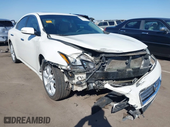2014 Nissan Maxima SV z VIN 1N4AA5AP3EC485644, wystawiony jako IAAI lot #41722486 z przebiegiem 136 975 mil mil oraz . Historia ofert i sprzedaży dostępna na DreamBid. Obrazek 6.
