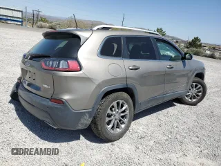 2020 Jeep Cherokee Latitude Plus z VIN 1C4PJMLX9LD510176, wystawiony jako Copart lot #55903585 z przebiegiem 67 151 mil mil oraz Szkoda całkowita • Salvage title. Historia ofert i sprzedaży dostępna na DreamBid. Obrazek 3.