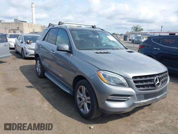 2014 Mercedes-Benz M 350 with VIN 4JGDA5HBXEA369737, listed as a IAAI auction lot 42718890 with 114,740 mi miles and . Bid and sale history available at DreamBid. Image 1.