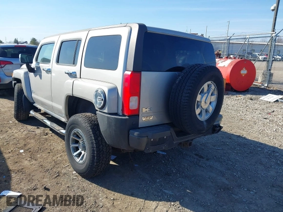 2007 Hummer H3 SUV with VIN 5GTDN13E878193390, listed as a IAAI auction lot 41878316 with 131,160 mi miles and . Bid and sale history available at DreamBid. Image 3.