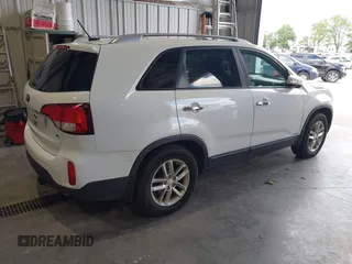 2015 Kia Sorento LX with VIN 5XYKTDA75FG653090, listed as a IAAI auction lot 42676355 with 153,476 mi miles and . Bid and sale history available at DreamBid. Image 4.