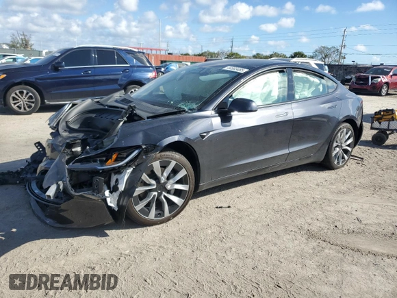 2024 Tesla Model 3 with VIN 5YJ3E1EA2RF752321, listed as a Copart auction lot 44593485 with 3,550 mi miles and Salvage Title. Bid and sale history available at carsss.com. Image 1.