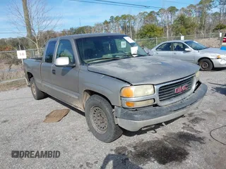 2002 GMC Sierra 1500 SLE with VIN 2GTEC19T221357087, listed as a IAAI auction lot 41441911 with 319,299 mi miles and . Bid and sale history available at carsss.com. Image 1.