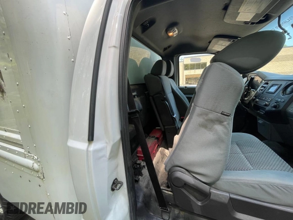 2015 Ford F-250 XL with VIN 1FDBF2B68FEA47594, listed as a Copart auction lot 64337445 with 451,093 mi miles and Clean title. Bid and sale history available at DreamBid. Image 6.