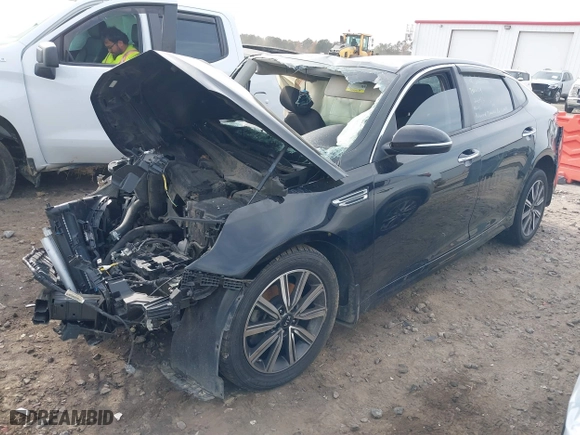 2019 Kia Optima LX with VIN 5XXGT4L39KG363952, listed as a IAAI auction lot 40971246 with 220,139 mi miles. Bid and sale history available at carsss.com. Image 18.