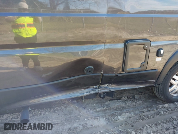 2022 Ram ProMaster Cargo with VIN 3C6MRVJGXNE140109, listed as a IAAI auction lot 41455196 with 7,079 mi miles and . Bid and sale history available at DreamBid. Image 6.