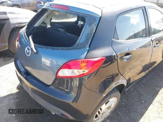 2014 Mazda 2 Touring with VIN JM1DE1LY0E0175771, listed as a IAAI auction lot 41866966 with 90,774 mi miles. Bid and sale history available at carsss.com. Image 13.
