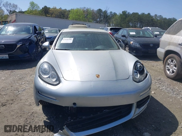 2014 Porsche Panamera z VIN WP0AA2A70EL007514, wystawiony jako IAAI lot #41910398 z przebiegiem 72 434 mil mil oraz . Historia ofert i sprzedaży dostępna na DreamBid. Obrazek 12.