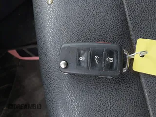 2011 Volkswagen Jetta SEL с VIN 3VWLX7AJ8BM348523, выставлен на аукционе IAAI как лот 42336459 с пробегом 178 770 миль миль и . История ставок и продаж доступна на DreamBid. Изображение 11.