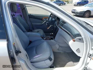 2001 Mercedes-Benz S-Class with VIN WDBNG75JX1A192890, listed as a IAAI auction lot 42088877 with 225,966 mi miles. Bid and sale history available at carsss.com. Image 5.