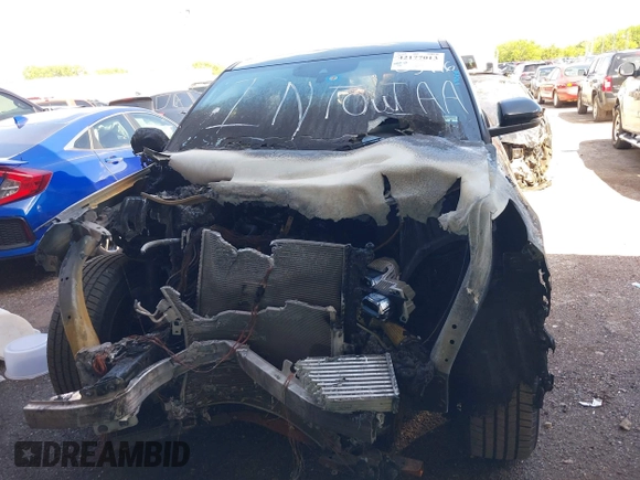 2021 Ford Explorer Limited с VIN 1FMSK7FH3MGB03446, выставлен на аукционе IAAI как лот 42177013 с пробегом 37 475 миль миль и . История ставок и продаж доступна на DreamBid. Изображение 12.