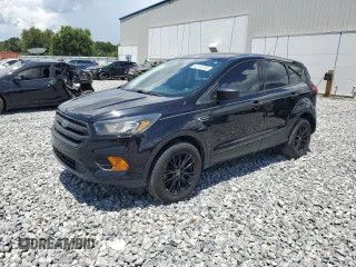 2019 Ford Escape S z VIN 1FMCU0F73KUB21411, wystawiony jako Copart lot #62574705 z przebiegiem 64 924 mil mil oraz Szkoda całkowita • Salvage title. Historia ofert i sprzedaży dostępna na DreamBid. Obrazek 1.