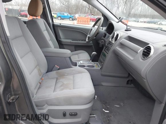 2006 Ford Freestyle SEL with VIN 1FMZK02196GA12022, listed as a IAAI auction lot 41538380 with 127,703 mi miles. Bid and sale history available at carsss.com. Image 5.