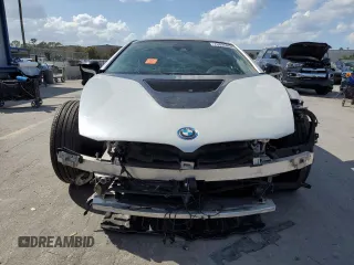 2015 BMW i8 z VIN WBY2Z2C50FV392795, wystawiony jako Copart lot #76099804 z przebiegiem Nie podano mil oraz Szkoda całkowita • Salvage title. Historia ofert i sprzedaży dostępna na DreamBid. Obrazek 5.