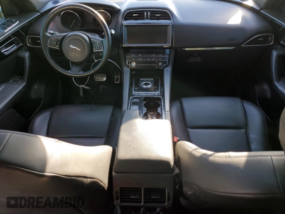 2019 Jaguar F-Pace 25t Premium с VIN SADCJ2FX8KA603483, выставлен на аукционе Copart как лот 88857265 с пробегом Не указан миль и Чистый • Clean title. История ставок и продаж доступна на DreamBid. Изображение 8.