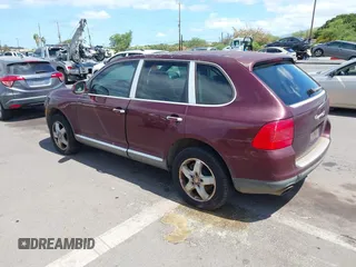 2004 Porsche Cayenne S z VIN WP1AB29P84LA71296, wystawiony jako IAAI lot #42541502 z przebiegiem 147 654 mil mil oraz . Historia ofert i sprzedaży dostępna na DreamBid. Obrazek 3.
