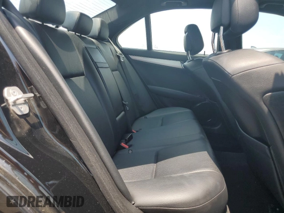 2008 Mercedes-Benz C 300 Sport with VIN WDDGF81X48F065892, listed as a Copart auction lot 61029165 with 82,195 mi miles and Salvage title. Bid and sale history available at DreamBid. Image 10.