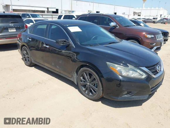 2017 Nissan Altima SR z VIN 1N4AL3AP7HC285742, wystawiony jako IAAI lot #41984935 z przebiegiem 92 855 mil mil oraz . Historia ofert i sprzedaży dostępna na DreamBid. Obrazek 1.