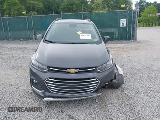 2020 Chevrolet Trax LT with VIN 3GNCJLSB8LL138202, listed as a IAAI auction lot 42431306 with 12,285 mi miles and . Bid and sale history available at DreamBid. Image 13.
