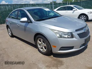 2014 Chevrolet Cruze 1LT with VIN 1G1PC5SB0E7176135, listed as a IAAI auction lot 42660032 with 98,176 mi miles and . Bid and sale history available at DreamBid. Image 1.