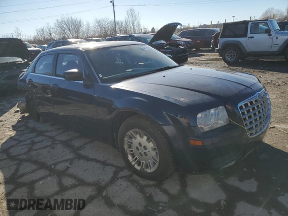 2005 Chrysler 300 300 z VIN 2C3JA43R15H636551, wystawiony jako Copart lot #42165655 z przebiegiem Nie podano mil oraz Nie do naprawy • Non repairable. Historia ofert i sprzedaży dostępna na DreamBid. Obrazek 4.