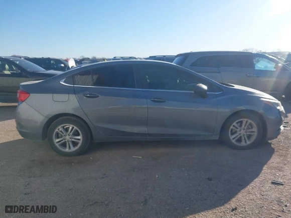 2018 Chevrolet Cruze LT with VIN 1G1BE5SM0J7162204, listed as a IAAI auction lot 41406190 with 124,152 mi miles. Bid and sale history available at carsss.com. Image 13.