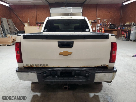 2013 Chevrolet Silverado 1500 LTZ with VIN 3GCPKTE78DG143294, listed as a Copart auction lot 52972455 with 210,263 mi miles and Salvage Title. Bid and sale history available at carsss.com. Image 6.