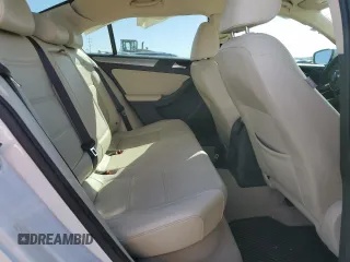 2015 Volkswagen Jetta Sedan 1.8T SE w/Connectivity with VIN 3VWD07AJ0FM305731, listed as a Copart auction lot 46712215 with 176,548 mi miles and Salvage Title. Bid and sale history available at carsss.com. Image 10.