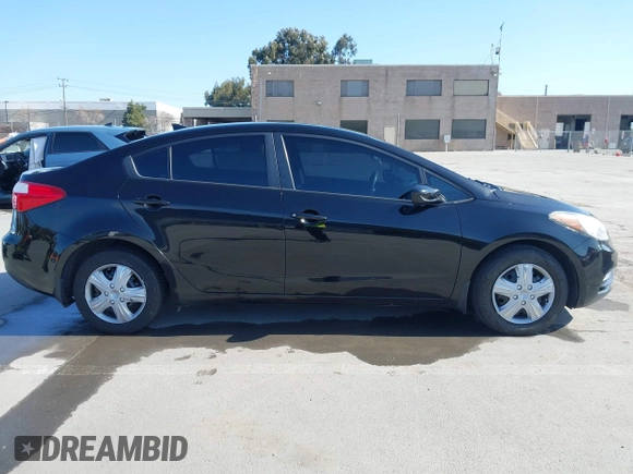 2014 Kia Forte LX with VIN KNAFK4A60E5245046, listed as a IAAI auction lot 41775035 with 203,001 mi miles. Bid and sale history available at carsss.com. Image 13.