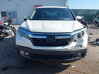 2017 Honda Ridgeline RTL-T z VIN 5FPYK3F69HB038048, wystawiony jako IAAI lot #42583177 z przebiegiem 183 564 mil mil oraz . Historia ofert i sprzedaży dostępna na DreamBid. Obrazek 13.