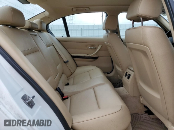 2011 BMW 3 Series 328i xDrive with VIN WBAPK7G5XBNN86258, listed as a Copart auction lot 61224485 with 202,186 mi miles and Salvage title. Bid and sale history available at DreamBid. Image 10.