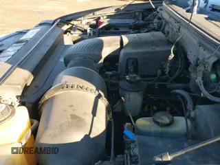 2003 Ford F-150 XL с VIN 1FTRX18W23NA41996, выставлен на аукционе IAAI как лот 41329568 с пробегом Не указан миль и . История ставок и продаж доступна на DreamBid. Изображение 12.