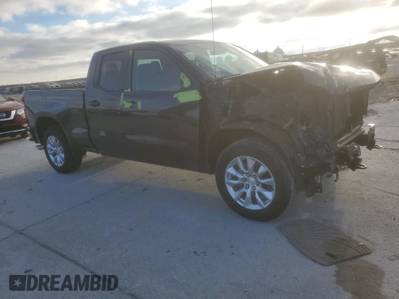 2020 Chevrolet Silverado 1500 Custom with VIN 1GCRWBEHXLZ141173, listed as a Copart auction lot 41639755 with 68,666 mi miles and Salvage Title. Bid and sale history available at carsss.com. Image 4.
