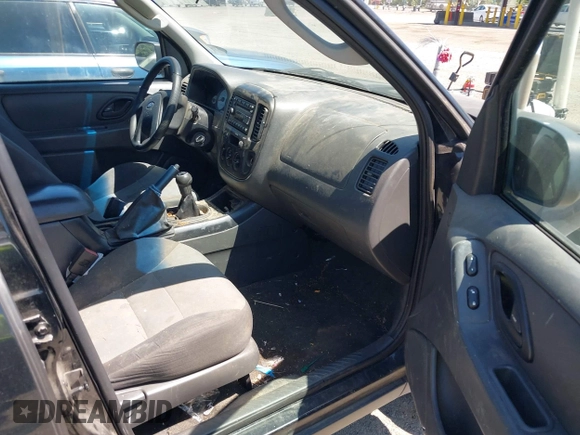 2006 Ford Escape XLS with VIN 1FMYU02Z56KA86496, listed as a IAAI auction lot 42680115 with 195,641 mi miles and . Bid and sale history available at DreamBid. Image 5.