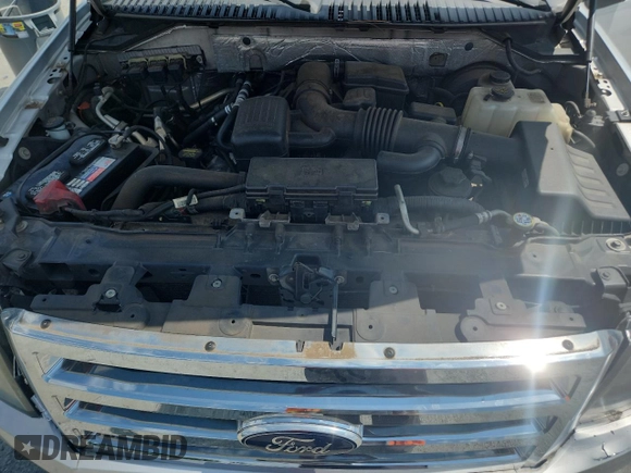 2013 Ford Expedition Limited с VIN 1FMJU1K59DEF23089, выставлен на аукционе Copart как лот 63058345 с пробегом 218 354 миль миль и Списание • Salvage title. История ставок и продаж доступна на DreamBid. Изображение 12.