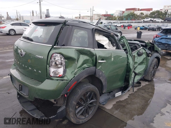 2015 MINI Countryman z VIN WMWZB3C59FWR43209, wystawiony jako IAAI lot #41761218 z przebiegiem Nie podano mil oraz . Historia ofert i sprzedaży dostępna na DreamBid. Obrazek 4.
