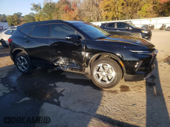 2024 Chevrolet Blazer LT with VIN 3GNKBDR46RS176354, listed as a Copart auction lot 83438174 with 5,324 mi miles and Salvage title. Bid and sale history available at DreamBid. Image 4.