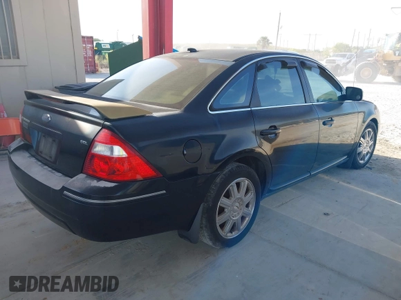 2007 Ford Five Hundred SEL z VIN 1FAHP24137G126681, wystawiony jako IAAI lot #42276804 z przebiegiem 146 725 mil mil oraz . Historia ofert i sprzedaży dostępna na DreamBid. Obrazek 4.