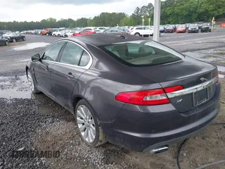 2009 Jaguar XF Premium Luxury with VIN SAJWA06B39HR04506, listed as a IAAI auction lot 42122756 with 205,008 mi miles and . Bid and sale history available at DreamBid. Image 3.