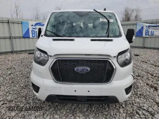2024 Ford Transit Passenger XL z VIN 1FBAX2YG7RKA21561, wystawiony jako Copart lot #53460995 z przebiegiem 35 790 mil mil oraz Tytuł czysty. Historia ofert i sprzedaży dostępna na DreamBid. Obrazek 5.