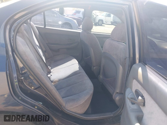 2005 Hyundai Elantra GLS с VIN KMHDN46D25U070079, выставлен на аукционе IAAI как лот 42206576 с пробегом 213 948 миль миль и . История ставок и продаж доступна на DreamBid. Изображение 8.