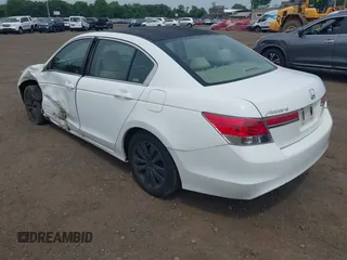 2011 Honda Accord EX с VIN 1HGCP2F74BA094455, выставлен на аукционе IAAI как лот 42504711 с пробегом 130 250 миль миль и . История ставок и продаж доступна на DreamBid. Изображение 3.